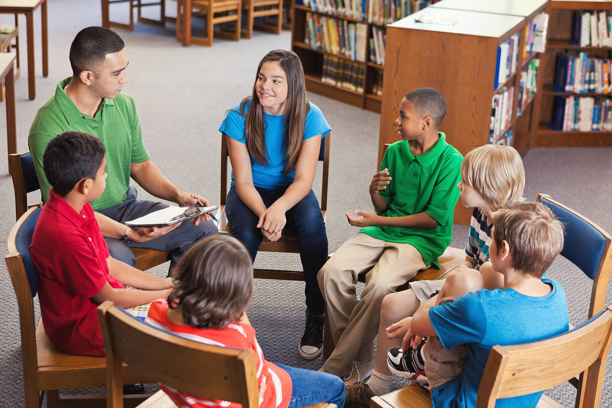 Sala de aula invertida – alunos se tornam protagonistas do aprendizado –  Colégio Ateneu